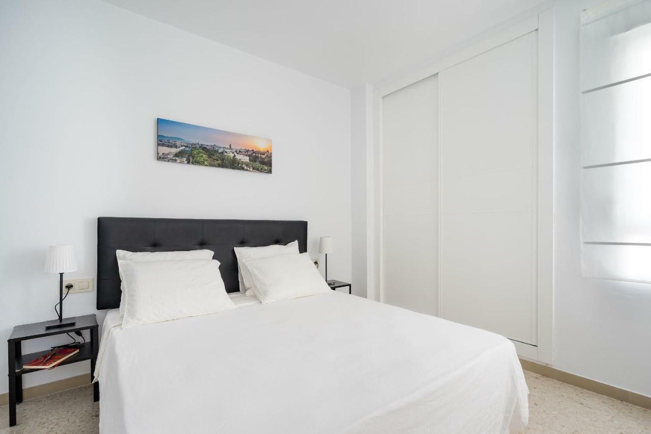 Arcos Beach Infostays - Free Parking Málaga Buitenkant foto